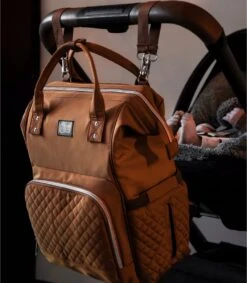 NanaBeebi Luiertas Rugzak Met Verschoonmatje - Cognac - Inclusief Flessenwarmhouder - Kinderwagenhaken En Isoleervak -Baby Kinderwagen Serie Winkel 1048x1200