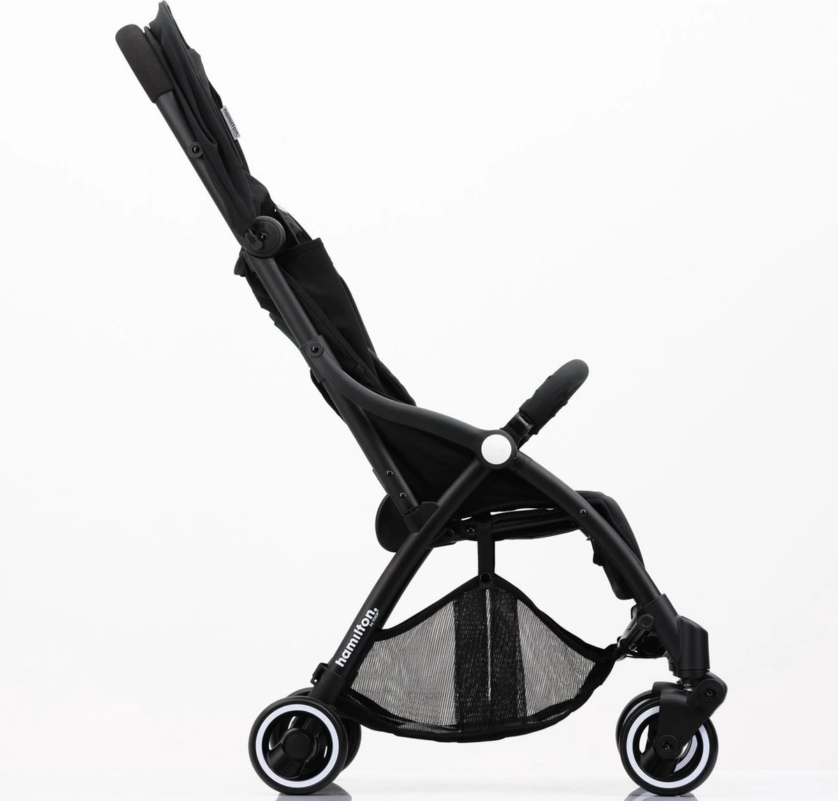 Hamilton By Yoop S1 Plus Buggy Met Monteerbare Premium Wieg – Nieuwer En Hoger 2023 Model - Stroller Met One Hand Folding Technologie – Zwart/Antraciet - Licht, Verstelbaar, Wendbaar - Geschikt Van 0 Maanden Tot 4 Jaar 11 Hamilton By Yoop S1 Plus Buggy Met Monteerbare Premium Wieg – Nieuwer En Hoger 2023 Model - Stroller Met One Hand Folding Technologie – Zwart/Antraciet - Licht, Verstelbaar, Wendbaar - Geschikt Van 0 Maanden Tot 4 Jaar - Afbeelding 11