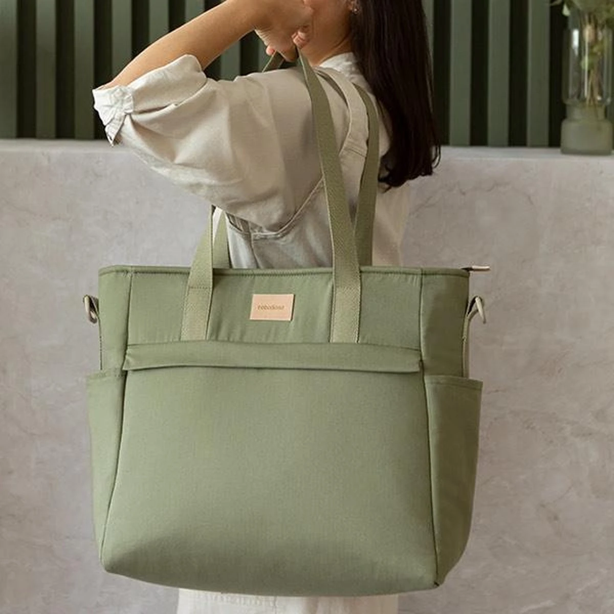 Nobodinoz Baby On The Go Luiertas Olive Green 1 Nobodinoz Baby On The Go Luiertas Olive Green