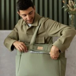 Nobodinoz Baby On The Go Luiertas Olive Green 23 Nobodinoz Baby On The Go Luiertas Olive Green -Baby Kinderwagen Serie Winkel 1200x1200 116