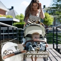 Deryan Luxe Rolo Luxe Lichtgewicht Buggy - Zoo Creme 23 Deryan Luxe Rolo Luxe Lichtgewicht Buggy - Zoo Creme -Baby Kinderwagen Serie Winkel 1200x1200 843