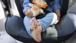 Lionelo Bastiaan - Autostoel - 360° Draaibaar - ISOFIX 34 Lionelo Bastiaan - Autostoel - 360° Draaibaar - ISOFIX -Baby Kinderwagen Serie Winkel 1200x675 4