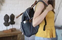 Periwinkle - Luiertassen - Waterproof Baby Verzorgingstas - Baby Rugzak - Luiertas - Verzorgingstas - Linnen - Bordeaux -Baby Kinderwagen Serie Winkel 1200x772 4