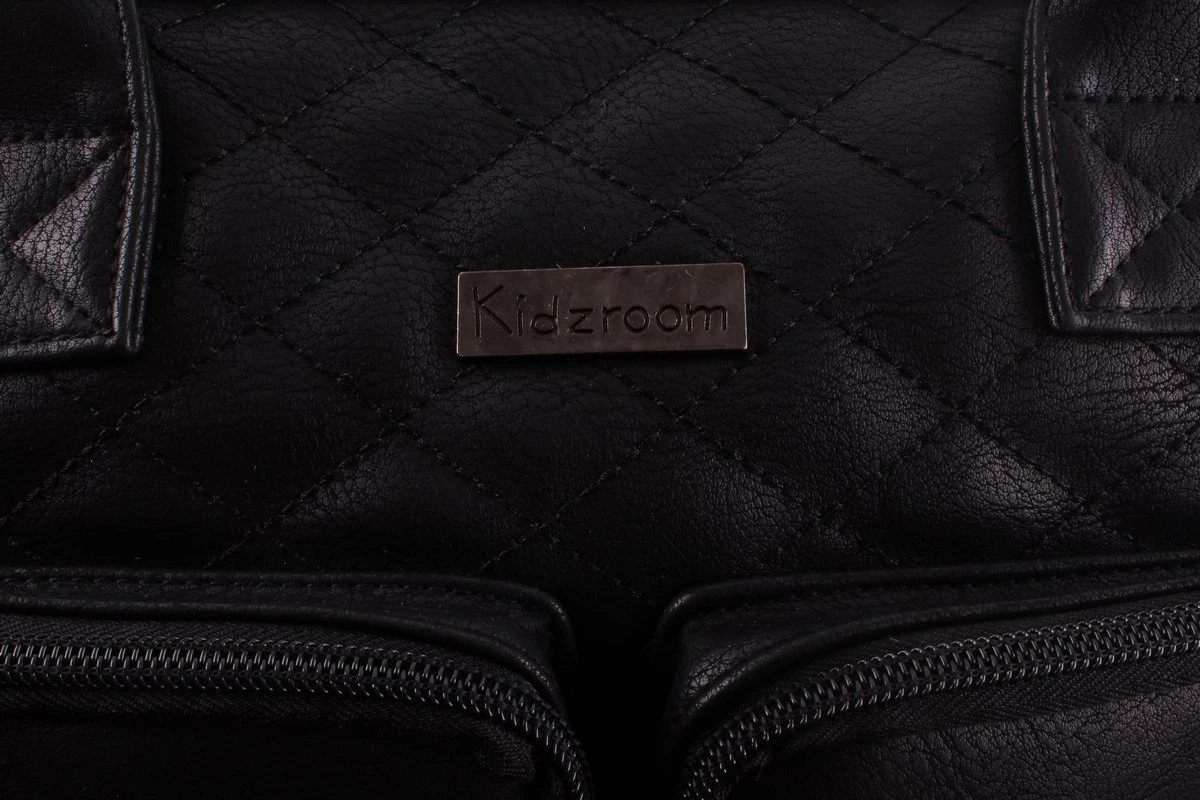 Kidzroom Vision Of Love Luiertas - Zwart - Verschoonmatje - Verstelbare Schouderband 5 Kidzroom Vision Of Love Luiertas - Zwart - Verschoonmatje - Verstelbare Schouderband - Afbeelding 5