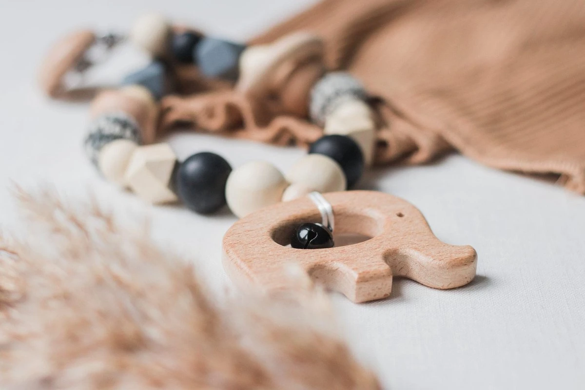 Wagenspanner Olifant - Musthave 2021 - Baby Wagenspanner Hout - Vrolijke Kinderwagenspanner - Eenvoudig Te Bevestigen - Kraamcadeau Voor Jongens En Meisjes - Baby Cadeau 4 Wagenspanner Olifant - Musthave 2021 - Baby Wagenspanner Hout - Vrolijke Kinderwagenspanner - Eenvoudig Te Bevestigen - Kraamcadeau Voor Jongens En Meisjes - Baby Cadeau - Afbeelding 4