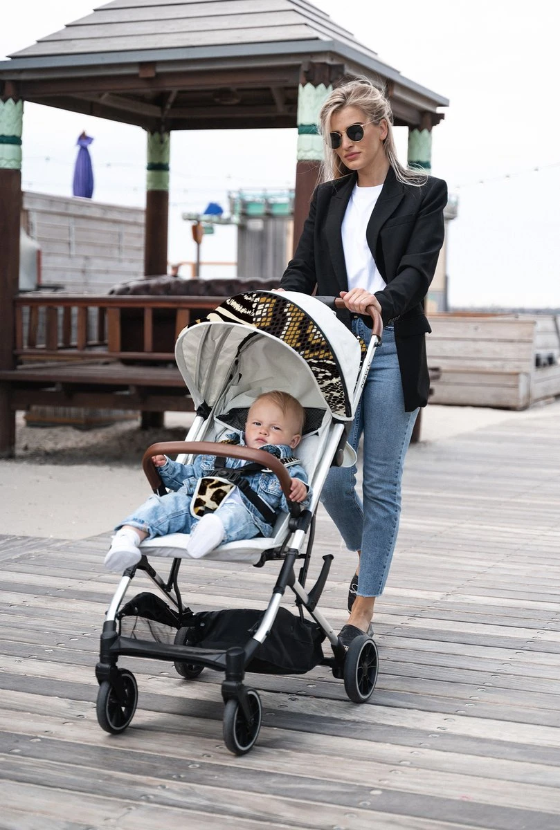 Deryan Luxe Rolo Luxe Lichtgewicht Buggy - Zoo Creme 16 Deryan Luxe Rolo Luxe Lichtgewicht Buggy - Zoo Creme - Afbeelding 16
