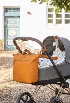 Done By Deer Changing Backpack Q1-21 -Baby Kinderwagen Serie Winkel 817x1200 1