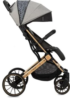 MoMi Wandelwagen - Compacte Lichtgewicht Buggy - Estelle Dakar Met XXL Wielen & Zonnekap - Leopard - Grijs-Goud (geschikt Van 6mnd - 22kg) 24 MoMi Wandelwagen - Compacte Lichtgewicht Buggy - Estelle Dakar Met XXL Wielen & Zonnekap - Leopard - Grijs-Goud (geschikt Van 6mnd - 22kg) -Baby Kinderwagen Serie Winkel 863x1200 3