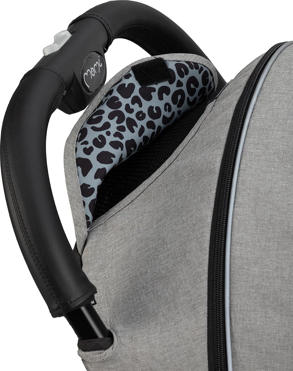 MoMi Wandelwagen - Compacte Lichtgewicht Buggy - Estelle Dakar Met XXL Wielen & Zonnekap - Leopard - Grijs-Goud (geschikt Van 6mnd - 22kg) 7 MoMi Wandelwagen - Compacte Lichtgewicht Buggy - Estelle Dakar Met XXL Wielen & Zonnekap - Leopard - Grijs-Goud (geschikt Van 6mnd - 22kg) - Afbeelding 7